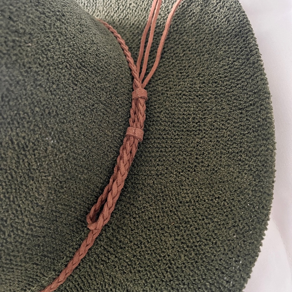 New Women Fedora Hat - Picture 3 of 8